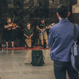 Проект «Музыка в метро»