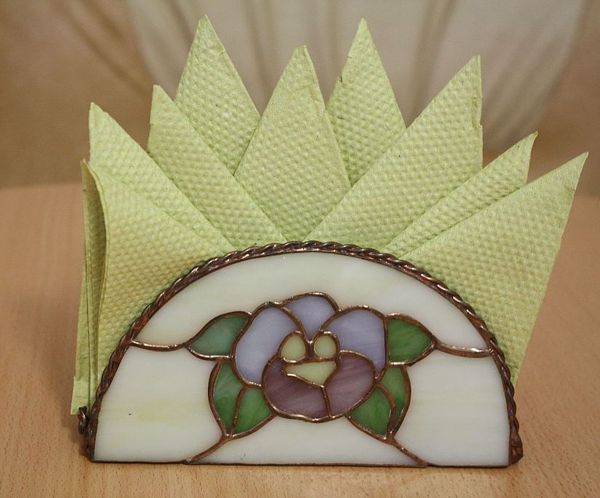 Корона из салфеток