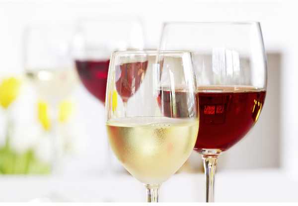 Чем отличаются бокалы для белого и красного вина с фото и почему